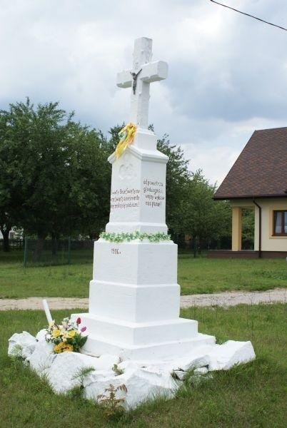 i jeszcze jedna