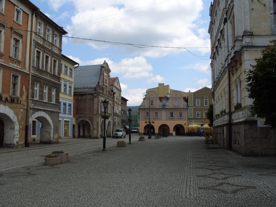 I jeszcze kawałek rynku w Lądku.