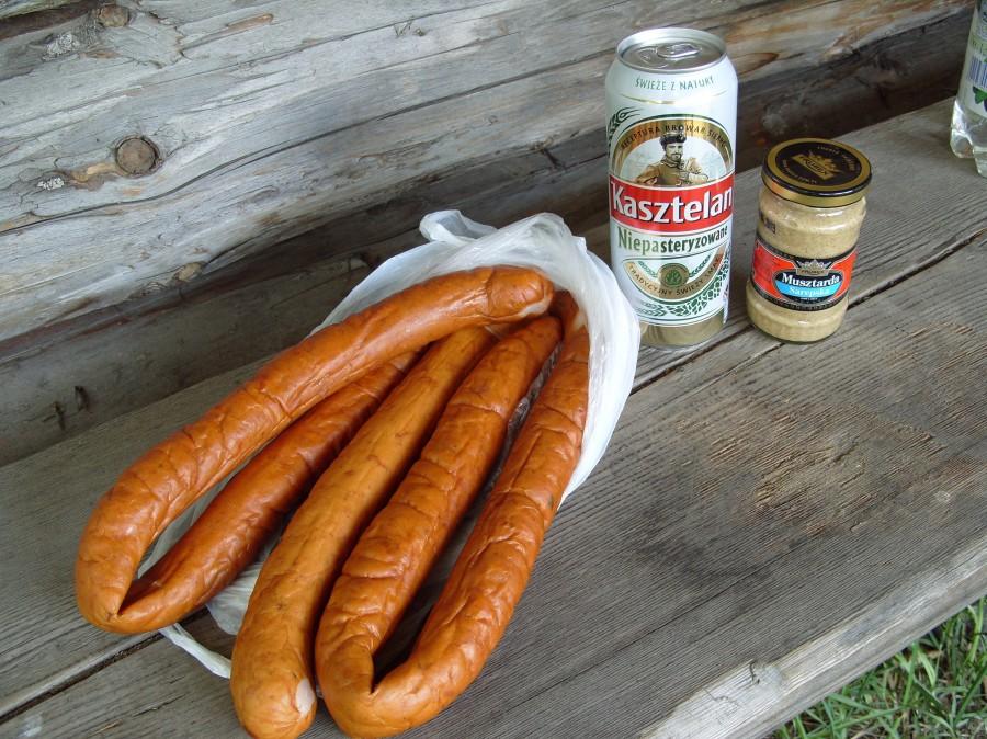 I małe zdjęcie tego co nas czeka prawie 1,5 kg kiełbaski Podwawelskiej a o piwie nie wspomnę ;).
