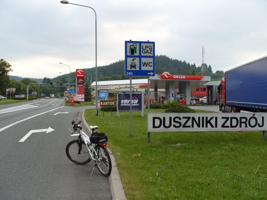 Duszniki Zdrój ponieważ że mam czerwone światło to strzelę jedną fotkę a co ;).