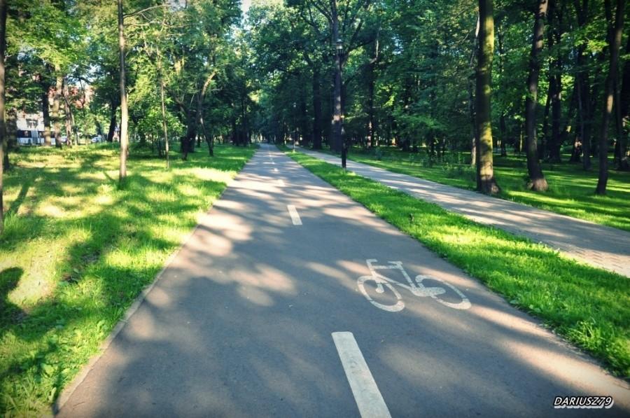 Bytom Droga rowerowa przy Parku Miejski im. Franciszka Kachla