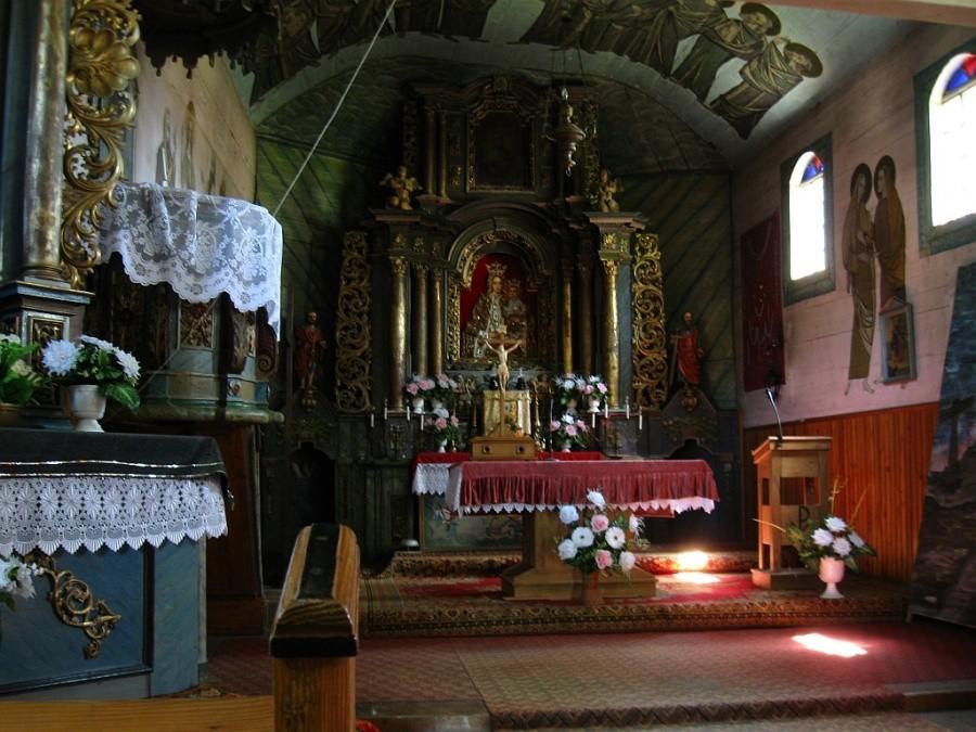 Wnętrze kościoła.