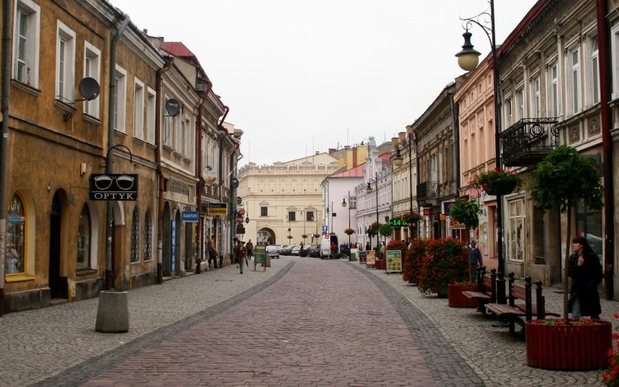 Ulica prowadząca do rynku w Jarosławiu