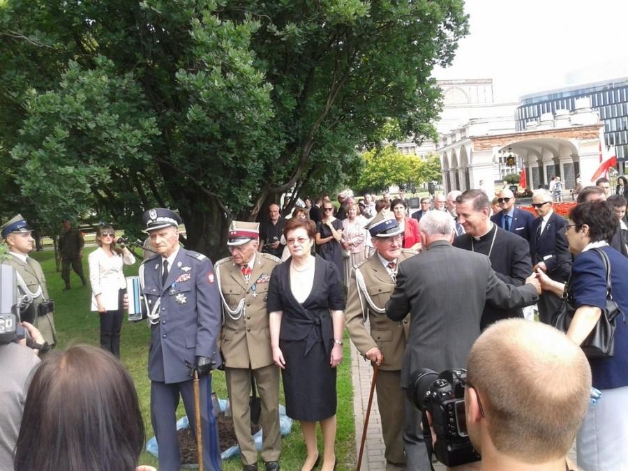 Przygotowania do sadzenia Dębów Pamięci