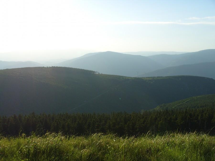 A teraz parę pięknych plenerów z samego szczytu jeziora.