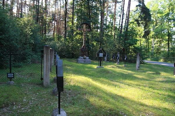 Cmentarz z I wojny nr 244 Narożniki