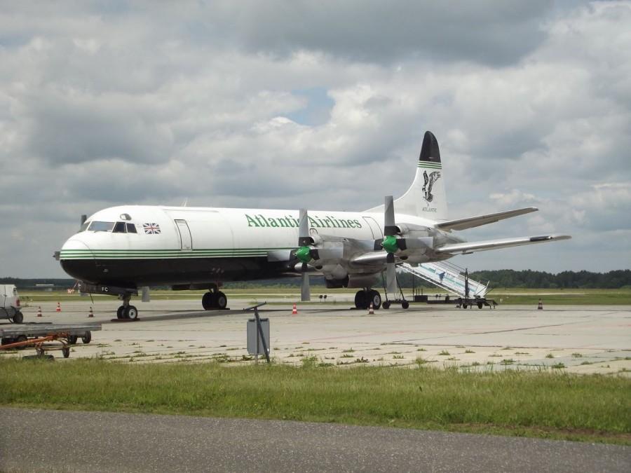 Piękny pocztowy Lockheed L-188 Electra z lat 50-tych.