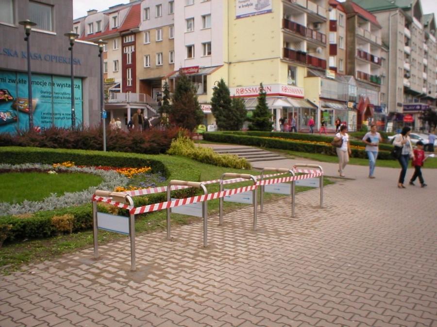 NOWE ELBLĄSKIE STOJAKI ROWEROWE-ul. Hetmańska