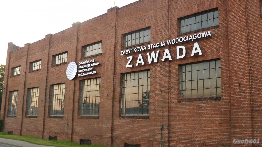 Nowy napis - Stacja "Zawada".