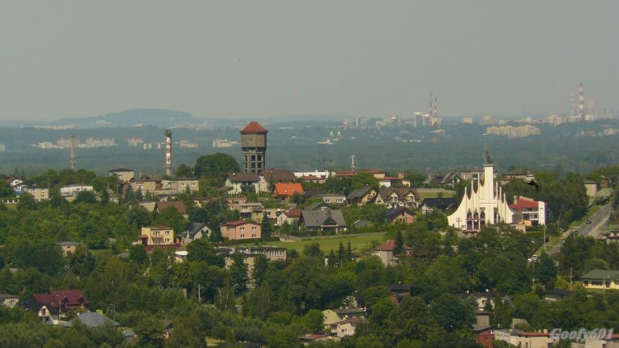 Wieża ciśnień w Łaziskach. W tle od lewej: Dorotka, EC Będzin i El. Łagisza :)