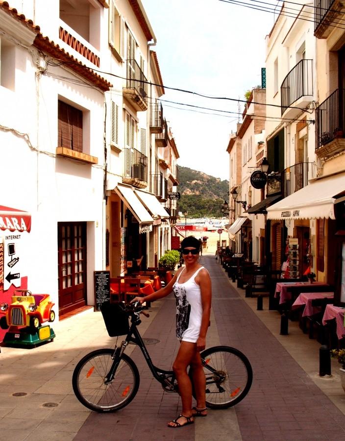 Uliczki w Tossa de Mar