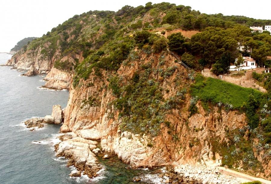 Klify w Tossa de Mar