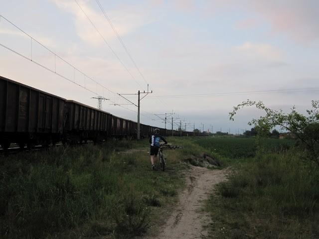To ruszamy wzdłuż torów