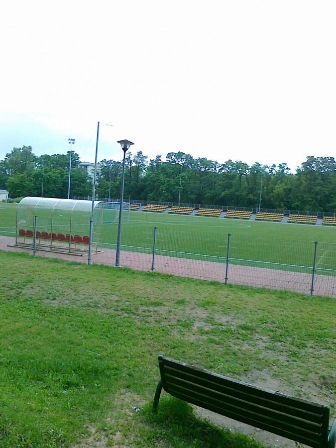 Stadion przy parku