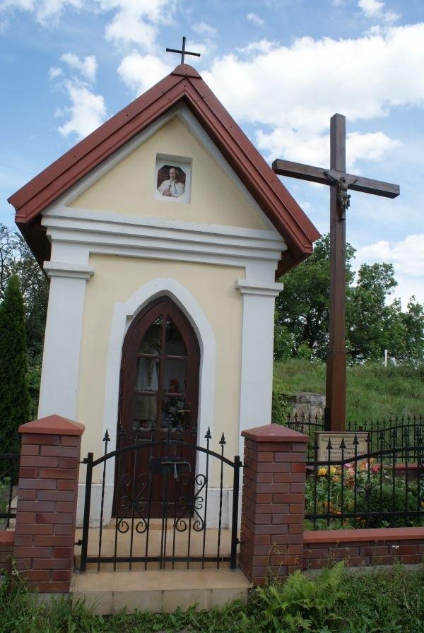 kapliczka w Luboczy