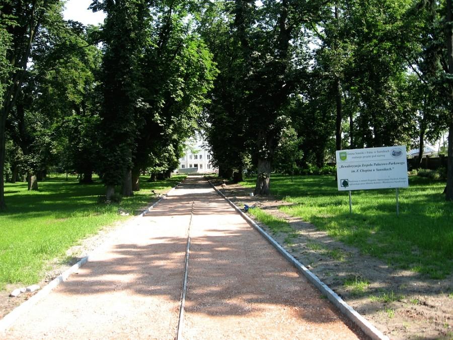 Pałac i park
