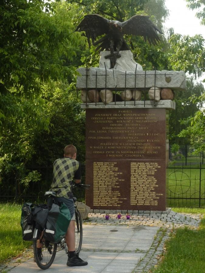 Pomnik upamiętniający "Żołnierzy Wyklętych", członków Zrzeszenia Wolność i Niezawisłość