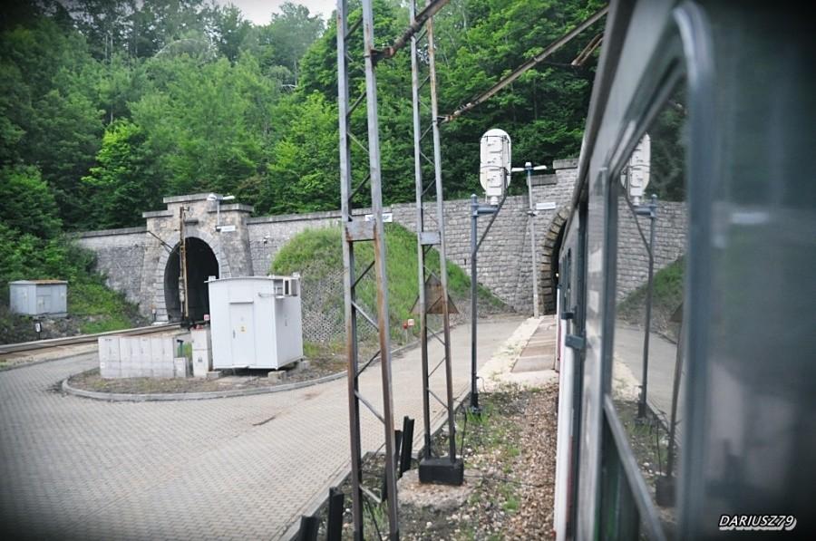 Pociąg + tunel = Mieścinie Tunel