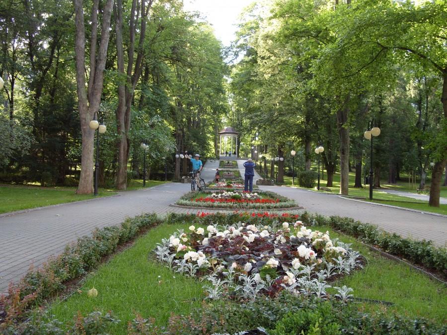 Park zdrojowy i gdzieś w plenerze Ryjek się ujawnia ;).