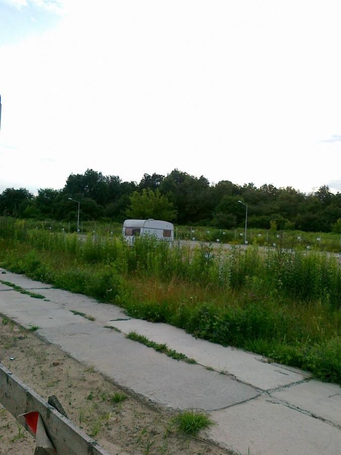 Pusty parking przy Kopalnioanej