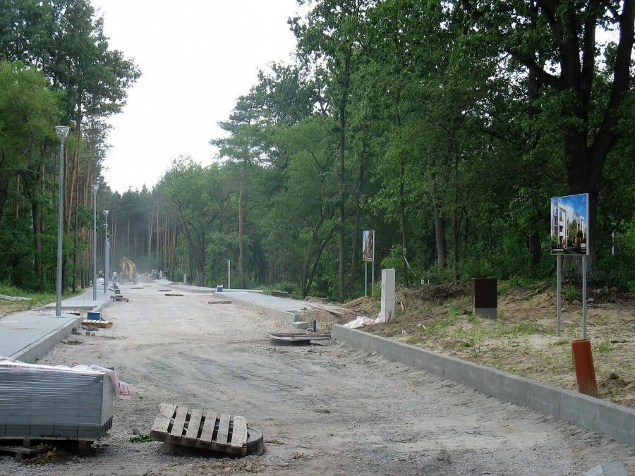 Osiedle wkracza do Lasu Młocińskiego