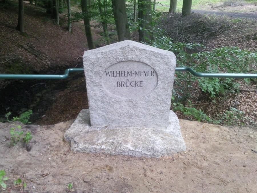 Tablica kamienna