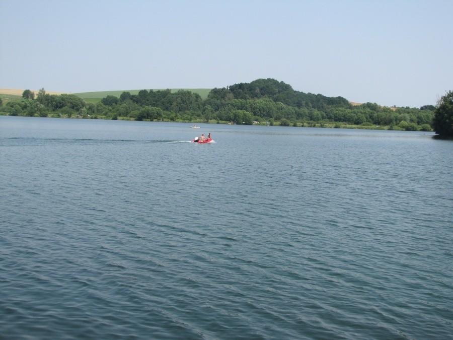 Jezioro Hlucinskie.