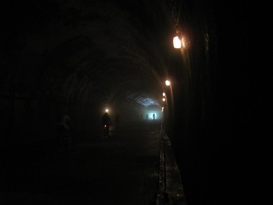 Mglisty tunel.
