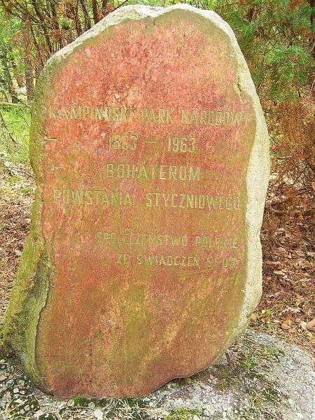 Kamień przy Mogile Powstańców