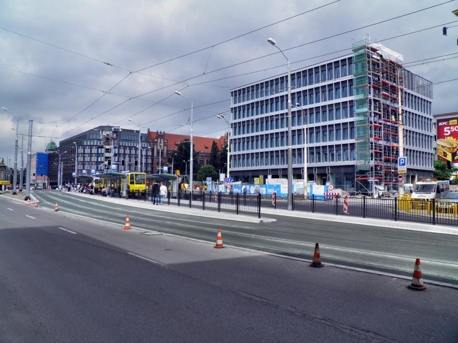 Na Bramie Portowej 4 lipca 12 r. - remonty trwają, efekty widać.