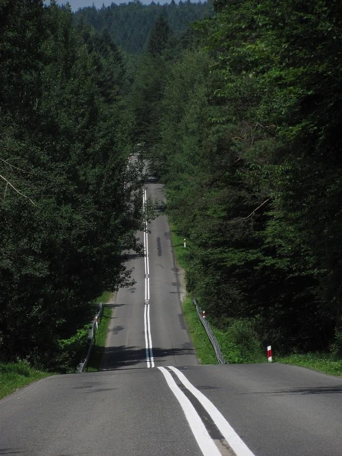 początek podjazdu na Przełęcz Małastowską