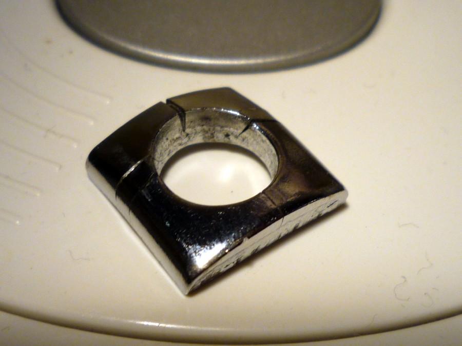 poszukiwany, poszukiwana 15x15mm