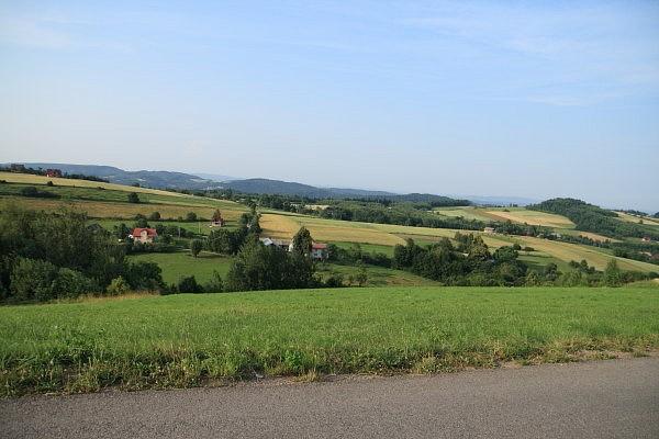 Widok ze wzgórza nad Jasienną