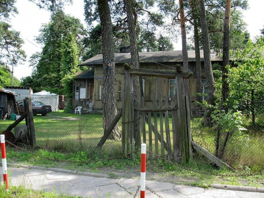 Radość - drewniak przy ul Panny Wodnej