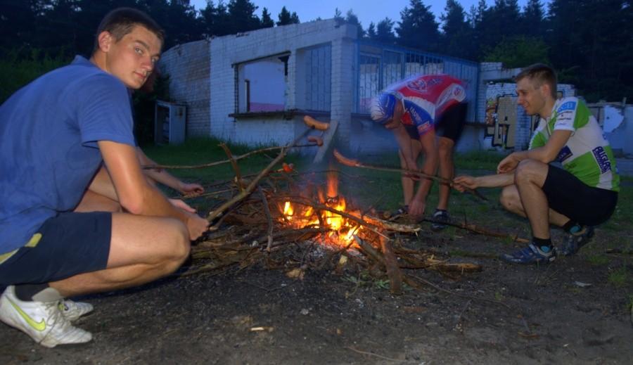 Ostatnie pieczenie kiełbasek