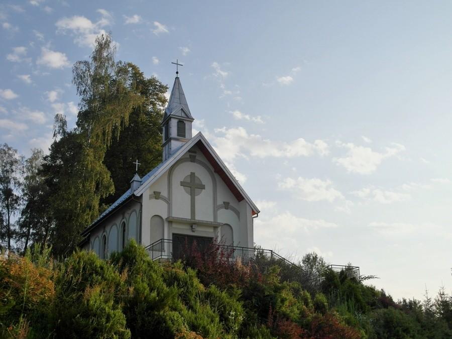 Kapliczka w Piotrkowicach