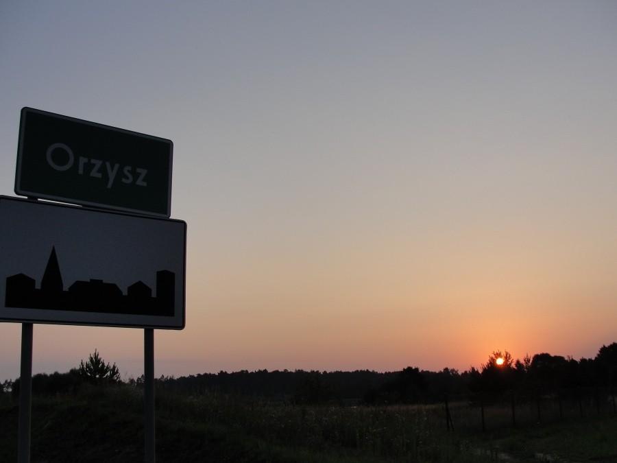 wschód słońca nad jeziorem Wierzbińskim