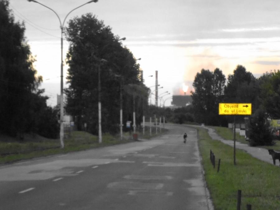Okolice huty: Płonący komin i impresjonistyczne zdjęcie :)