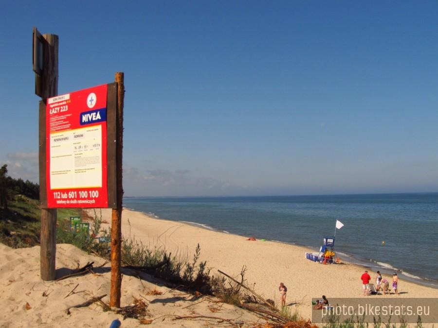 pusta plaża w lazach