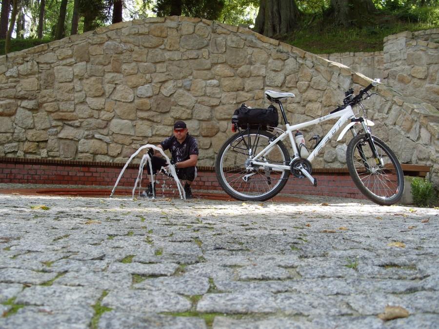 I Długopole Zdrój park zdrojowy i pewne wspomnienia z nie tak odległego wyjazdu na Czechy 212km.