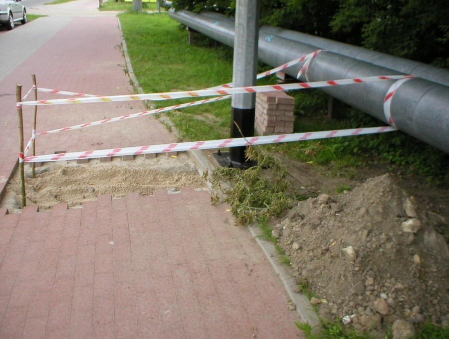 ul. LEGIONÓW-OŚWIETLENIE JEST TAM GDZIE BYĆ POWINNO