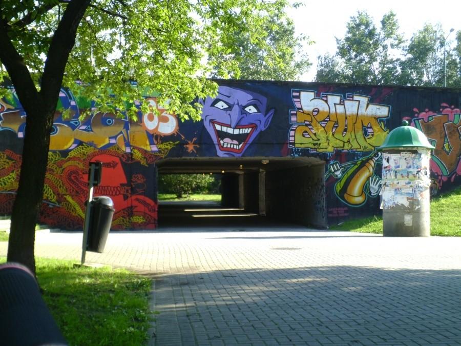 Graffiti na przejściu podziemnym w okolicach AE w Katowicach