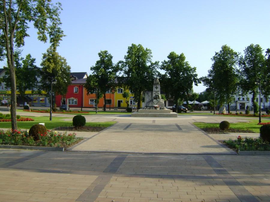 Skwer w Józefowie