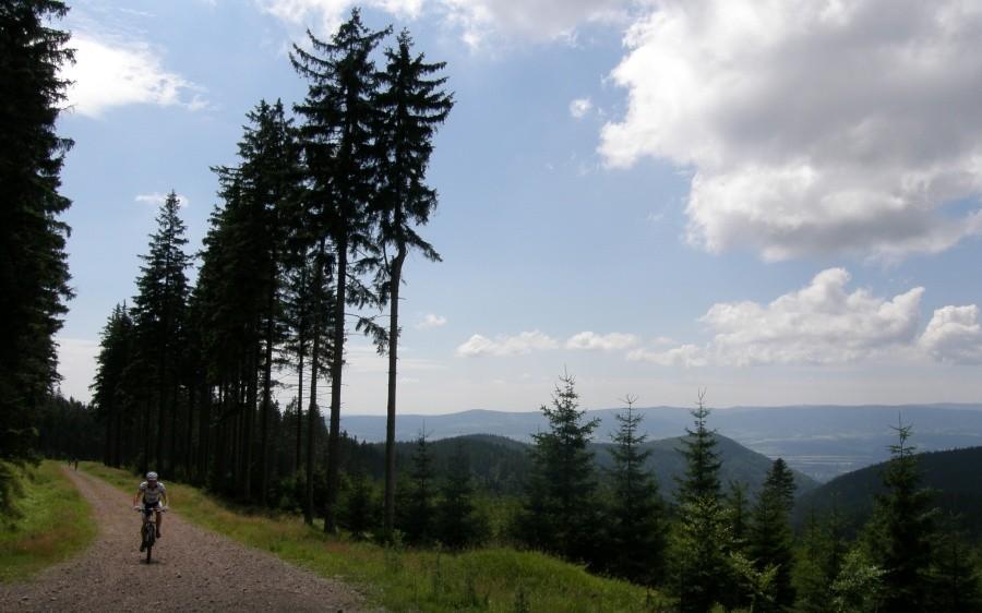 Końcowka podjazdu z powalającymi widokami