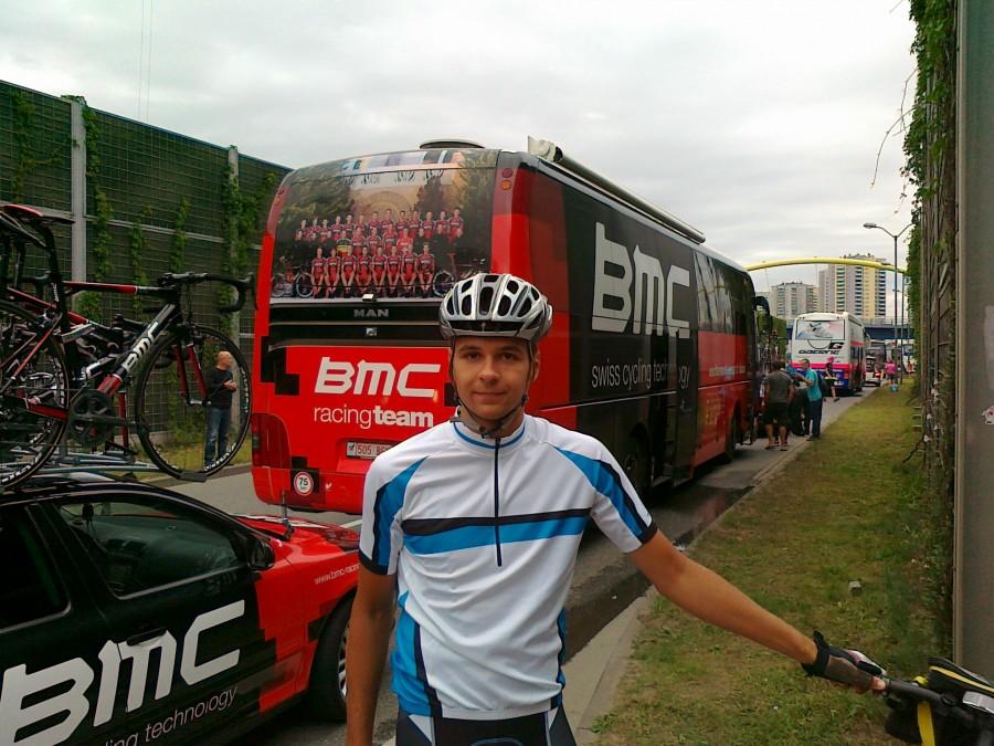 Przy autokarze BMC