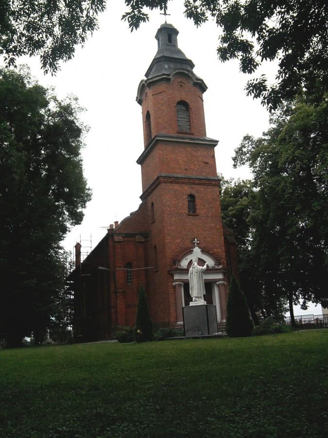 kościół w dawnej szlacheckiej wsi Słupy