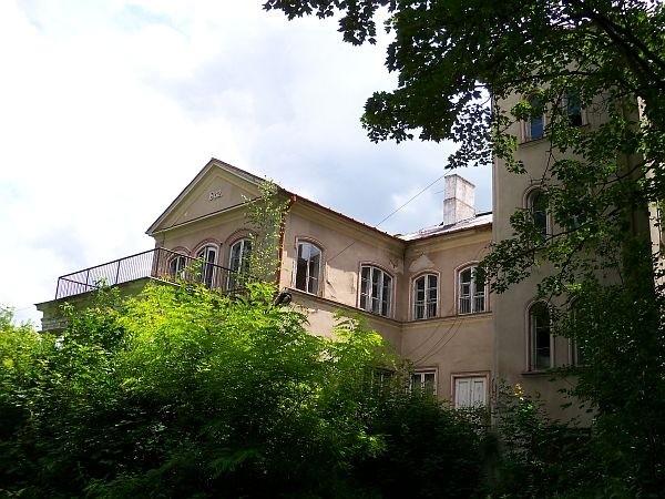 Dwór w Skotnikach
