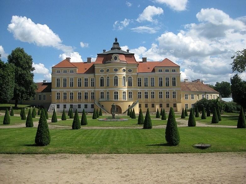 Pałac w Rogalinie od tyłu