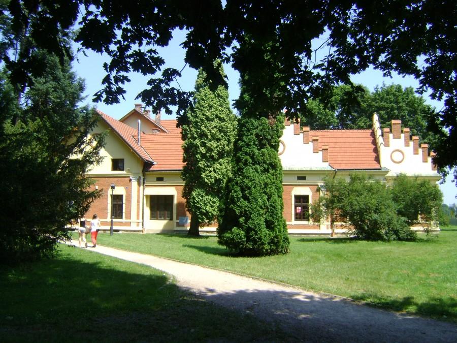 W łańcuckim parku
