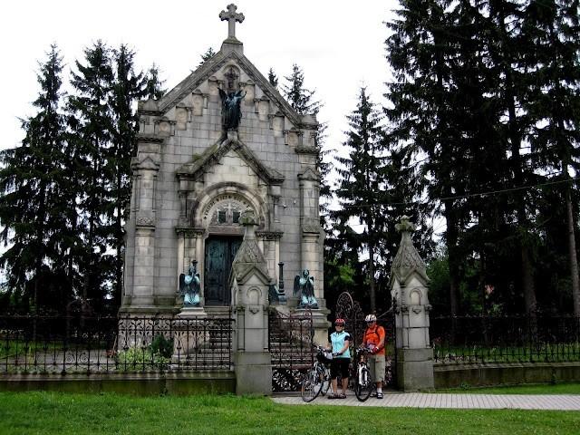 mauzolemu w Ołdrzychowicach